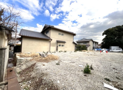 【外観】 | 山科区川田西浦町　注文住宅　建築条件なしの土地 | スーパー徒歩6分・コンビニ徒歩4分・ドラッグストア徒歩6分と日々のお買物が便利で暮らしやすい環境です。