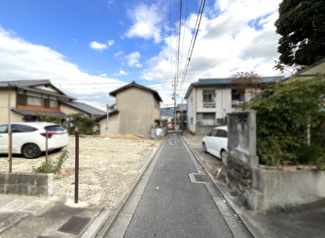【前面道路含む現地写真】 | 《注文住宅》は、ご家族の人数や好みに合わせた理想の間取りやデザインが実現します！