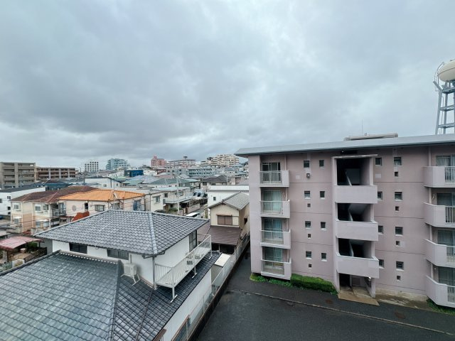 【展望】 | グランフォーレ荒江サウステラス☆仲介手数料無料☆ | バルコニーからの展望。遮る建物が無く、素敵な景観と暖かい日差しをお部屋に運んでくれます♪