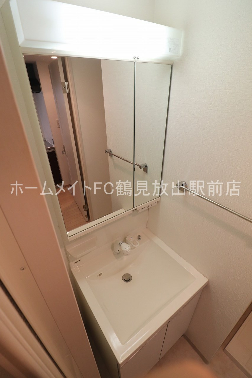 大阪市鶴見区放出東３丁目の賃貸マンションの独立洗面台