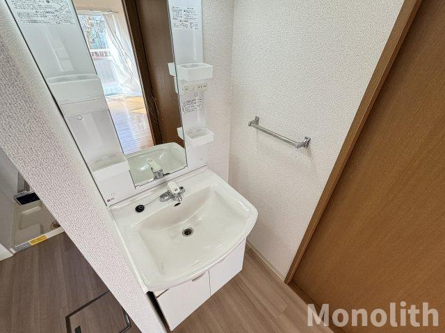鶴山台25号棟の洗面所