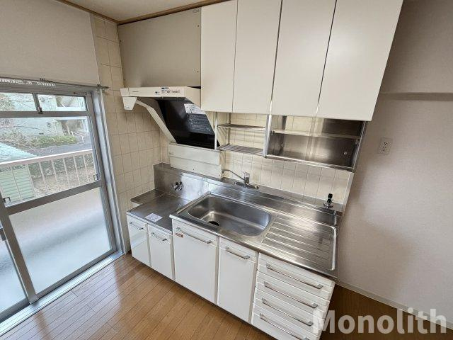 鶴山台25号棟のキッチン