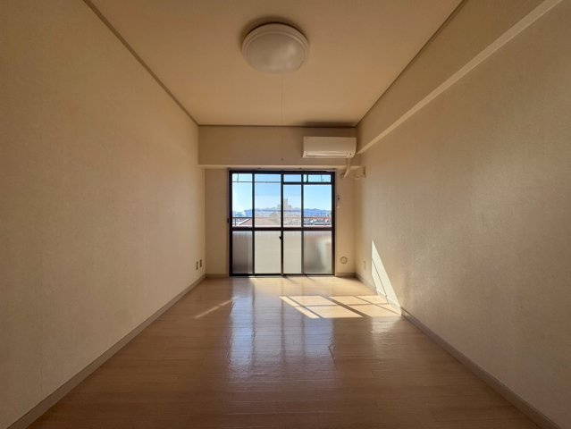 キャピタルハイツの居間・リビング|現状優先となります