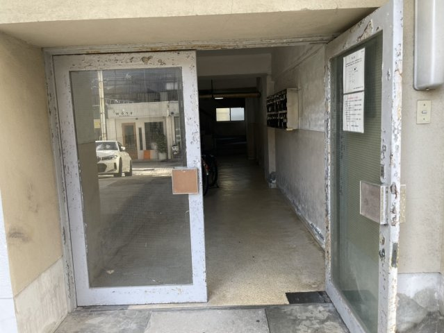 江南荘のエントランス