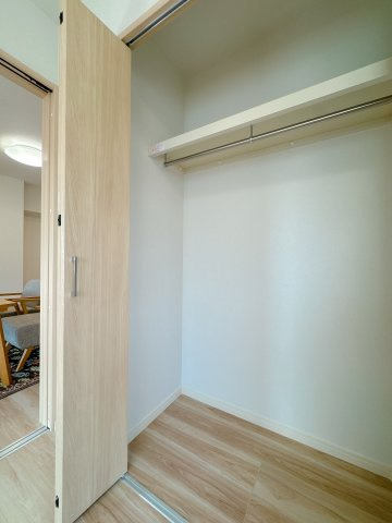 【収納】 | 三愛シティライフ箱崎12☆仲介手数料無料☆ | たくさんあっても困らないのが収納スペース。ひとつでこれだけ大きいとずいぶん助かります。