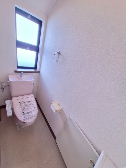 大野町メゾンのトイレ|★温水洗浄便座付き★