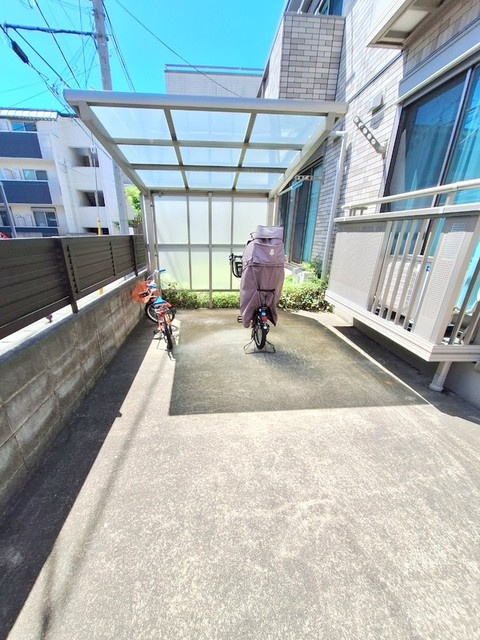 フローラミナミのその他共用部分|★駐輪場★