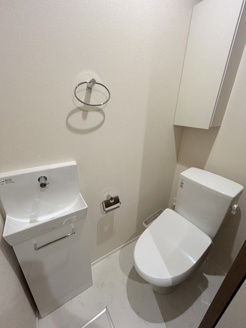 Ｓｏｎｏｒｉｌｏ　Ｌｉｇｎｏ　ソノリロ　リグノのトイレ|★手洗い台の付いたトイレ★