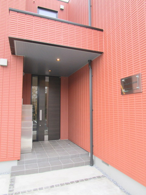 ヘーベルメゾン並木町のエントランス|★オートロック付きのエントランス★