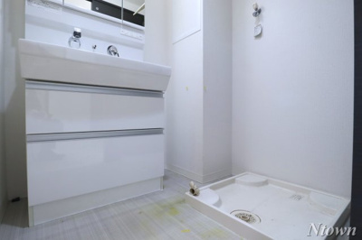 【洗面所】 | サンエスケーイワタ名城 | スペースが確保できる洗面所です