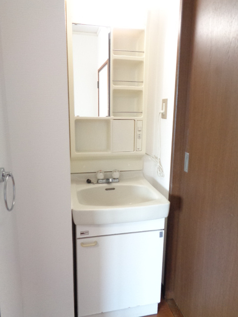 シティハイム　ヴェリテの洗面所|便利な独立洗面台