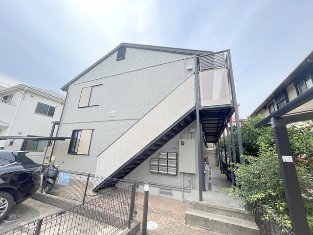 エスパシオのエントランス|耐震構造のセキスイハイム施工