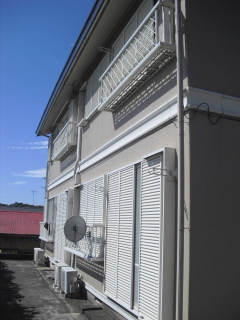 リバーサイドの外観|全室南東向きで日当り良好