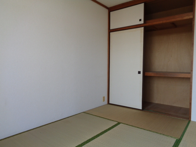 シティハイム　グリーンヒルＤの居間・リビング