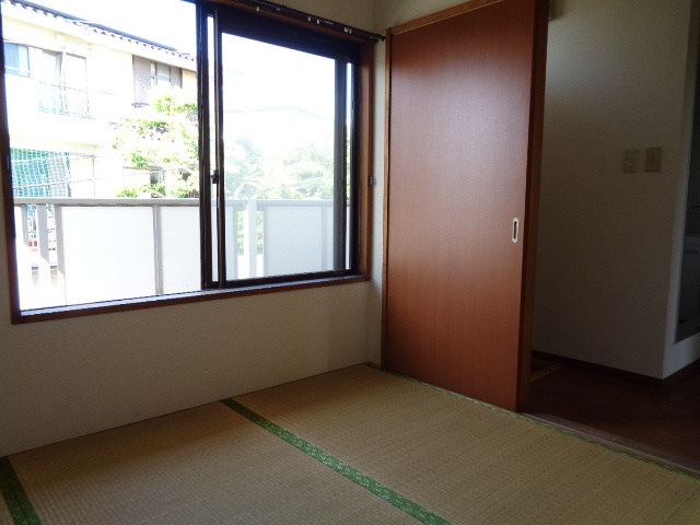 シティハイム　グリーンヒルＤの居間・リビング