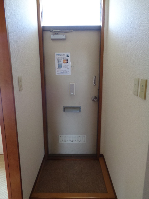 シティハイム　グリーンヒルＤの玄関