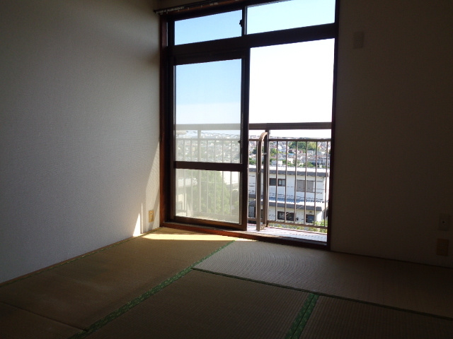 シティハイム　グリーンヒルＤの居間・リビング