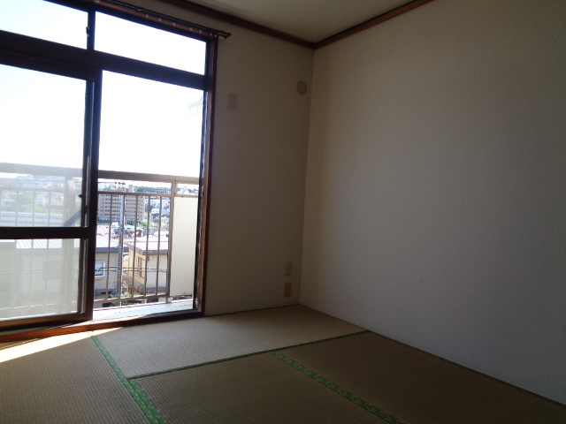 シティハイム　グリーンヒルＤの居間・リビング