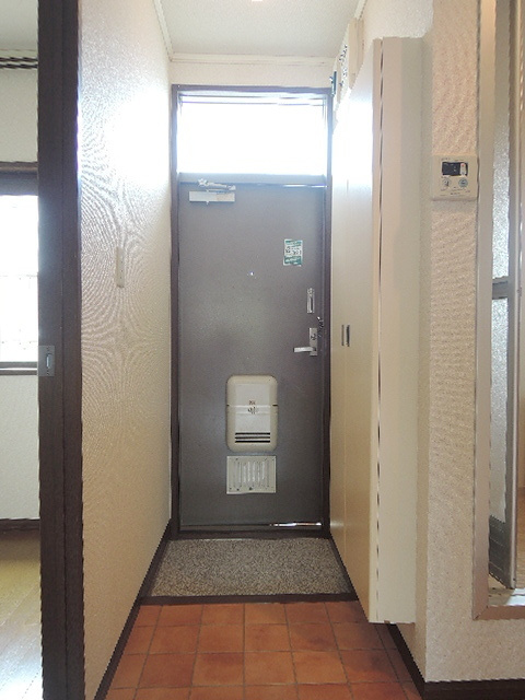 シティハイム　アベニューの玄関