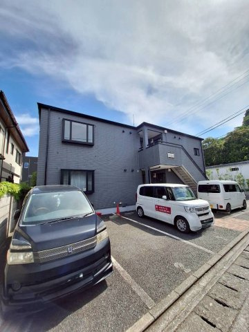 メゾン坂ノ下の駐車場