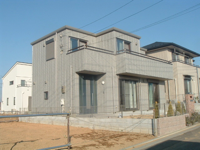 柄沢戸建ての外観