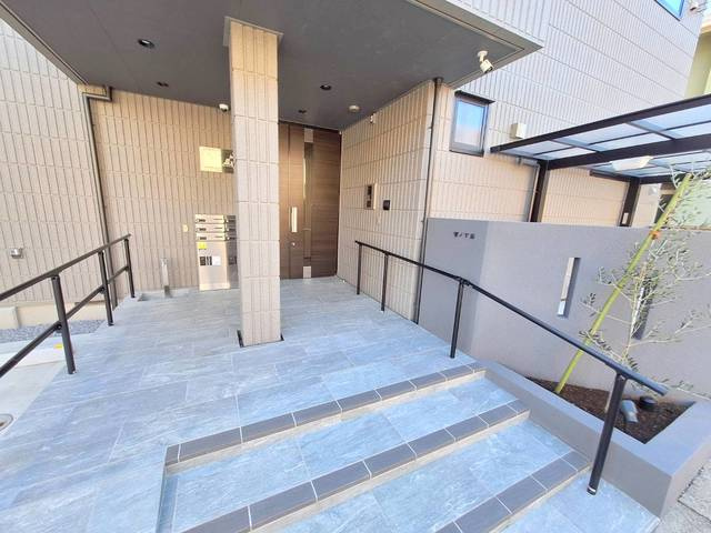 雪ノ下荘のエントランス