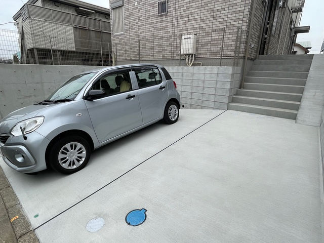 Ｅｌｂｅ　Ｍａｉｓｏｎ上永谷２の駐車場