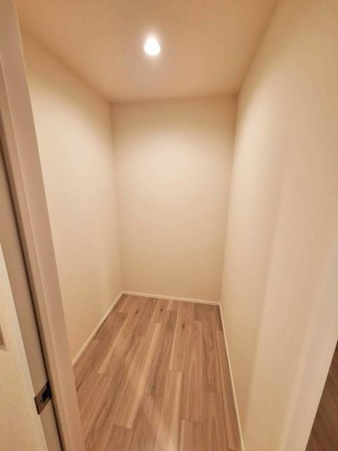 Ｔｈｅ　Ｓｋｙの収納|ゆとりの納戸１．７帖