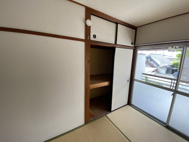 土山二戸一の収納