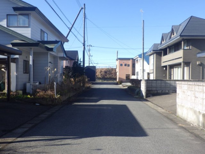 【前面道路含む現地写真】 | 有浦１丁目・中古住宅