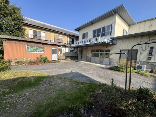 売倉庫　鏡町内田の外観