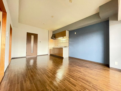 【居間・リビング】 | マーベラス摂津