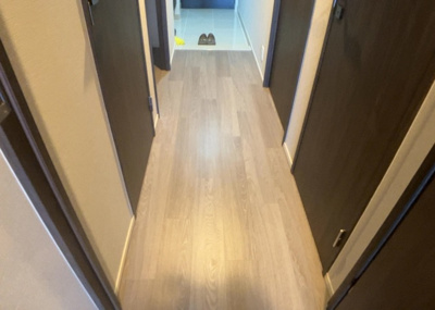 【内装】 | リーフィアレジデンス橋本 | 内装はとにかくおしゃれなものがいい！と選ぶ前に、まず住んだ後のことを想像してみましょう。住んでみたらコンセントの位置が悪くて使いにくいなど出てきます。事前にどの家電をどこに置くか想定しておきましょう。