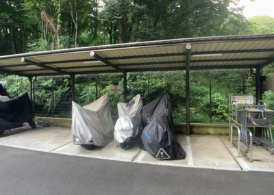 【駐輪場】 | リーフィアレジデンス橋本 | マンションの駐輪場は、事前に空きがあるか確認を取ると安心です。せっかく入居したのに駐輪スペースがない！なんてことになったら大変ですよね。そこで、内見時や購入前にはまず事前に確認しておくと良いでしょう。