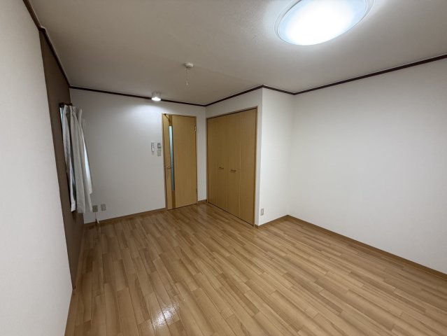 富士レイホービル第3の洋室