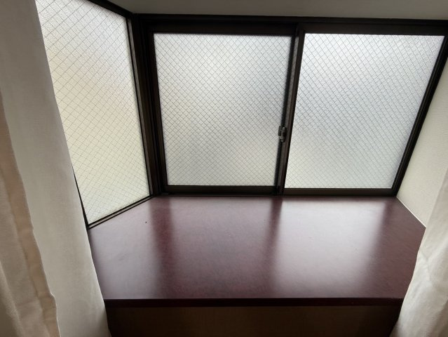 富士レイホービル第3の洋室