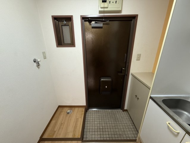 富士レイホービル第3の玄関