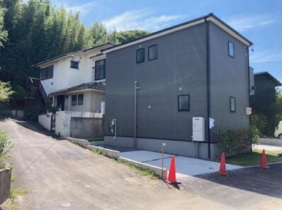 【前面道路含む現地写真】 | Livele garden天白区天白町平針全1棟＜新築一戸建て仲介手数料無料＞ | 前面道路含む現地写真です
ご成約キャンペーン実施中です♪詳細は弊社ホームページ、スタッフまでお気軽にお問合せ下さい！お役に立てる自信があります♪