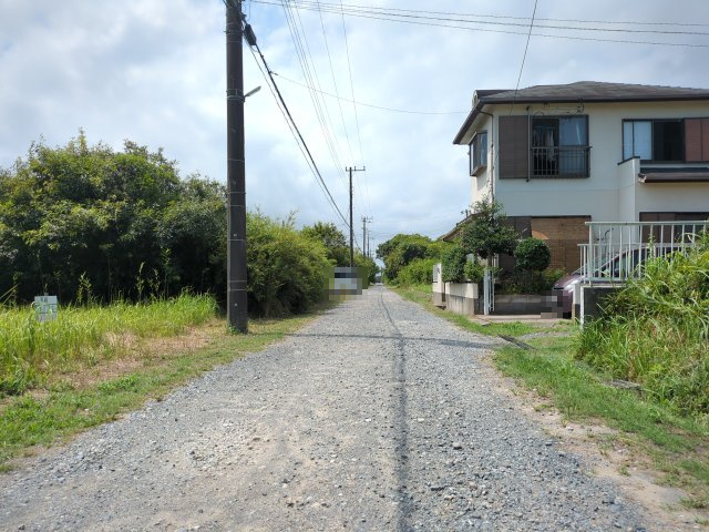 【前面道路含む現地写真】 | 九十九里町西野　古家付き土地