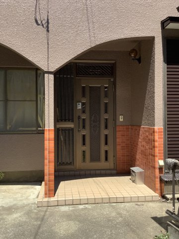 【玄関】 | 松戸市栗ヶ沢戸建 | ゆったりとした玄関です