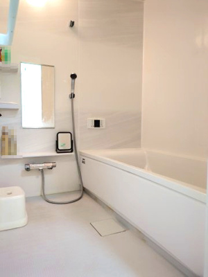 【浴室】 | 大網白里市永田　事務所付中古戸建 | ゆったり過ごせるお風呂です