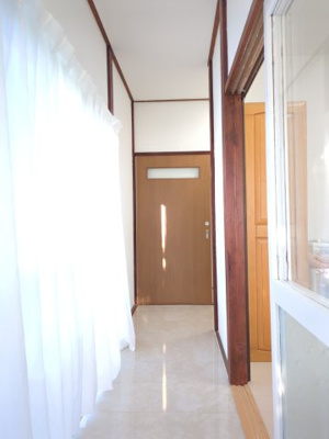 【内装】 | 大網白里市永田　事務所付中古戸建 | 内装もきれいです