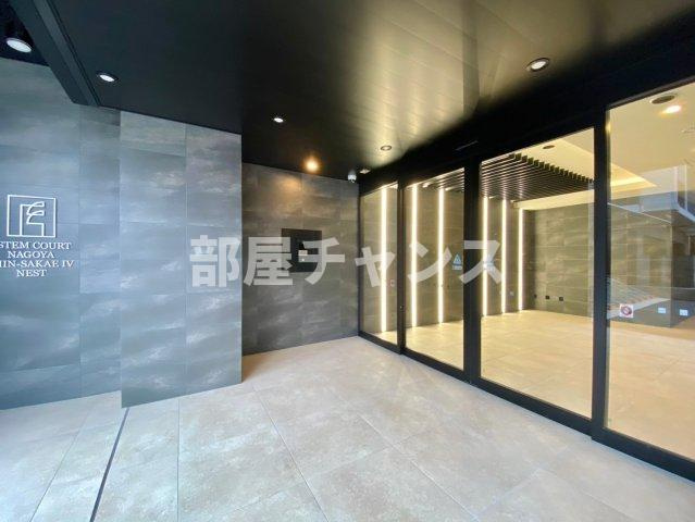 エステムコート名古屋新栄Ⅳネストのエントランス