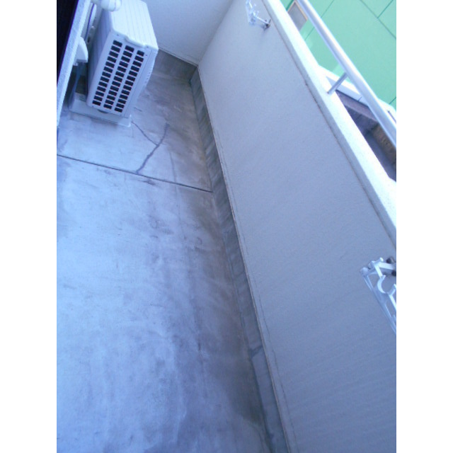 サン・アド・テシガワラのバルコニー