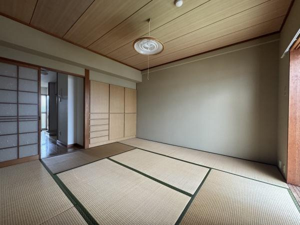 【エントランス】 | レークマンション