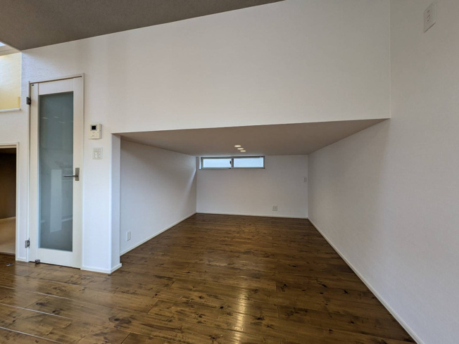 【居間・リビング】