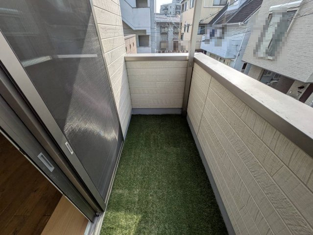 【バルコニー】