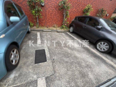 【駐車場】 | ガーデンヒルズ弐番館 | 駐車場です