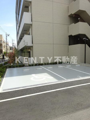 【駐車場】 | ラフィスタ蒲田南Ⅱ | 車をお持ちの方に嬉しい駐車場付きの物件です