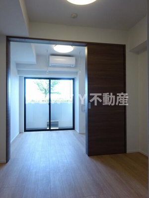 【居間・リビング】 | ラフィスタ蒲田南Ⅱ | リビングです